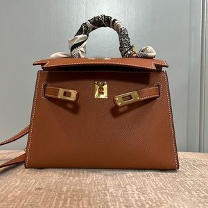 Handbags Resort Petite Plain Bag